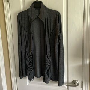 Motherhood Matetnity size small zip up